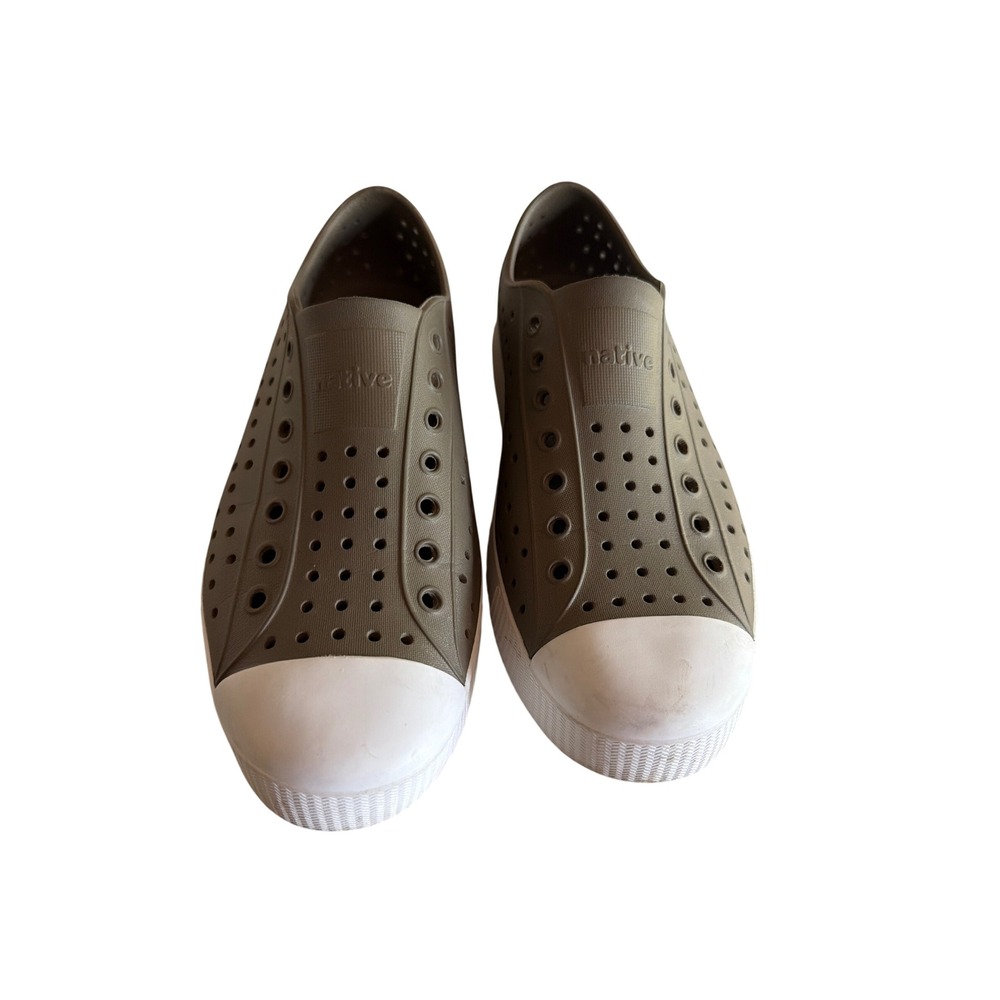 Native Jefferson Slip On Sneakers Olive Green Men 8 Women 10 EVA Lightweight
